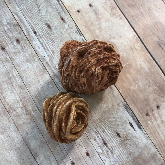 Desert Rose Crystal Gemstone - Picture 2 of 3